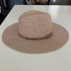 Universal Thread Wide-Brim Felt Fedora Hat - Taupe
